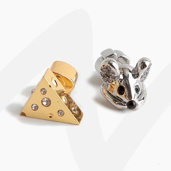 SOLD! KATE SPADE Stud Earrings - Picture 3 of 4